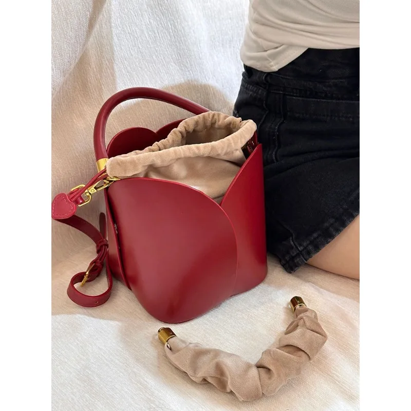 Red Bride Petal Bucket Bag Women Handbag 2025 New Vegetable Basket Crossbody Bag Single Shoulder Bag