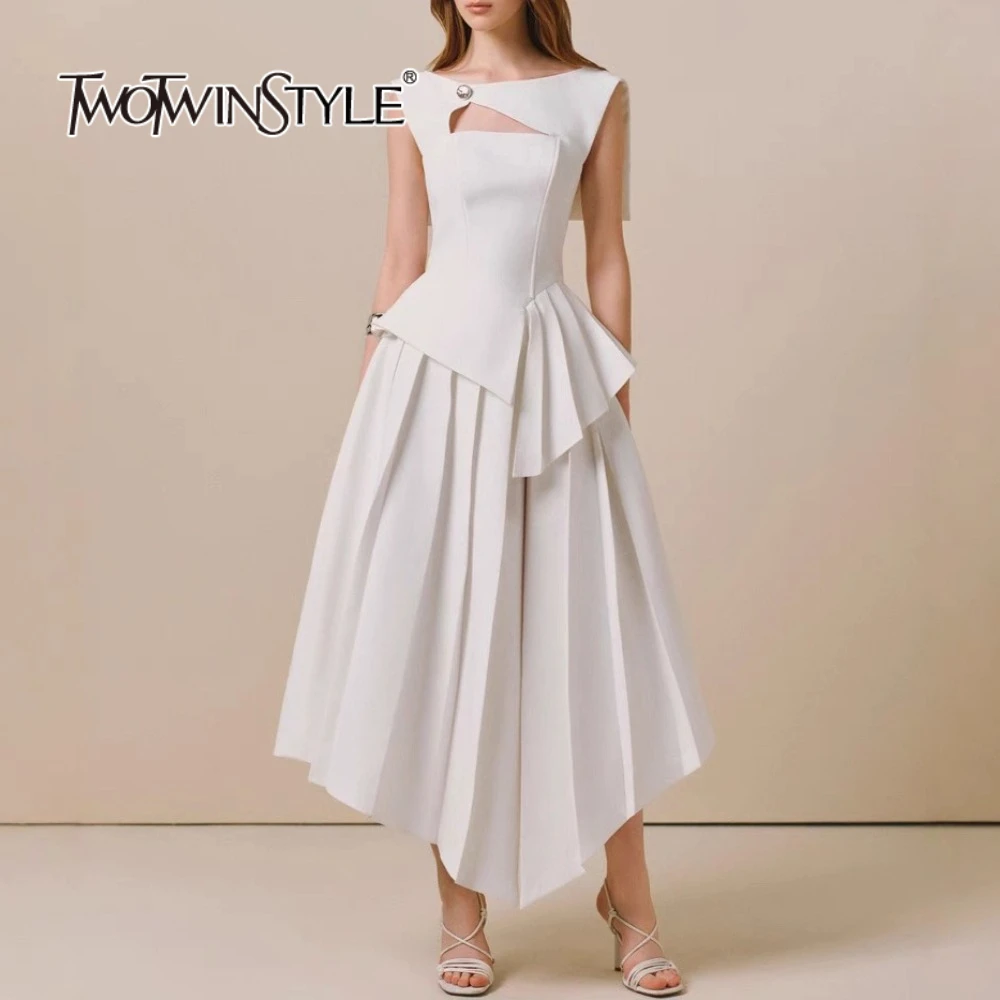 TWOTWINSTYLE 슬림 핏 홀로우 아웃 불규칙 롱 드레스 여성용 라운드 넥 슬리브리스 튜닉 패치워크 폴드 드레스 여성 신상