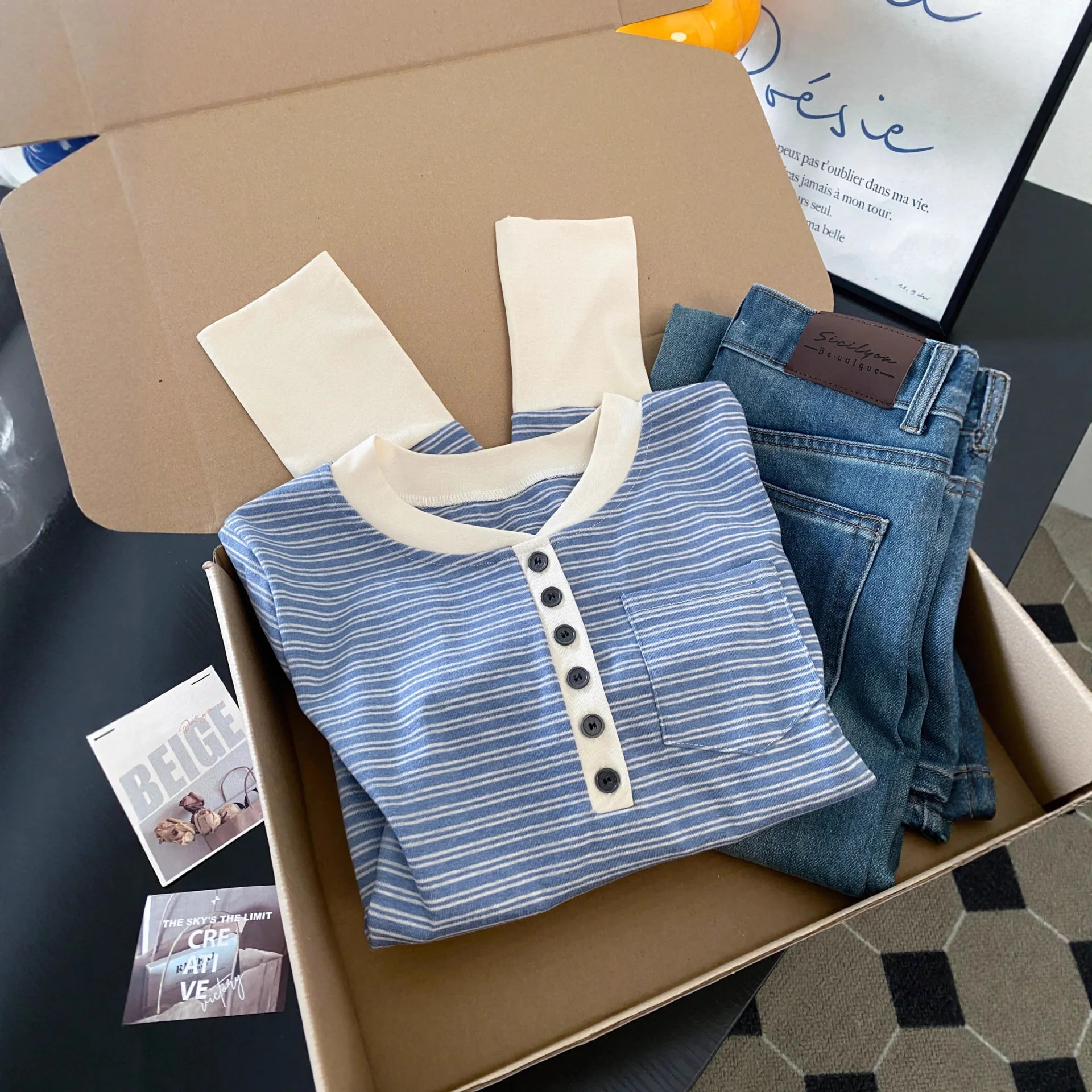 2026 Contrasting Color Splicing Personality Unique Single-wear Top Early Autumn Stripes Fake Two-piece Long-sleeved T-shirt