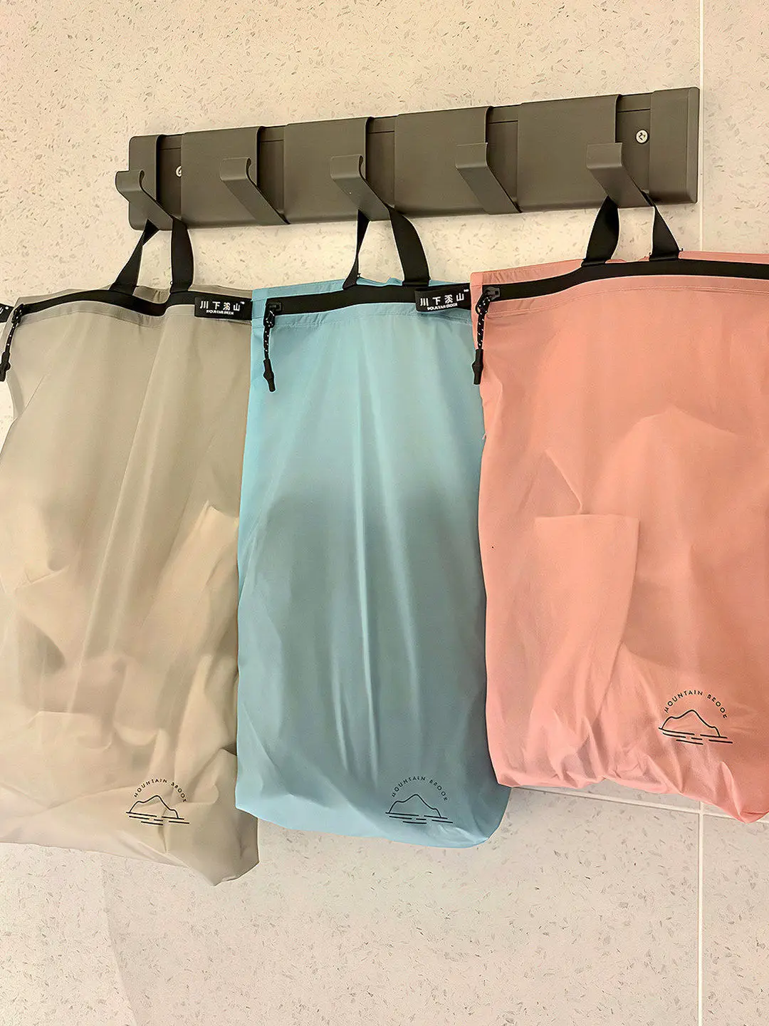 bolsa-de-armazenamento-de-roupas-para-viagem-impermeavel-dobravel-portatil-organizador-de-roupas-para-hotel-bolsa-de-roupas-suspensa-para-banheiro