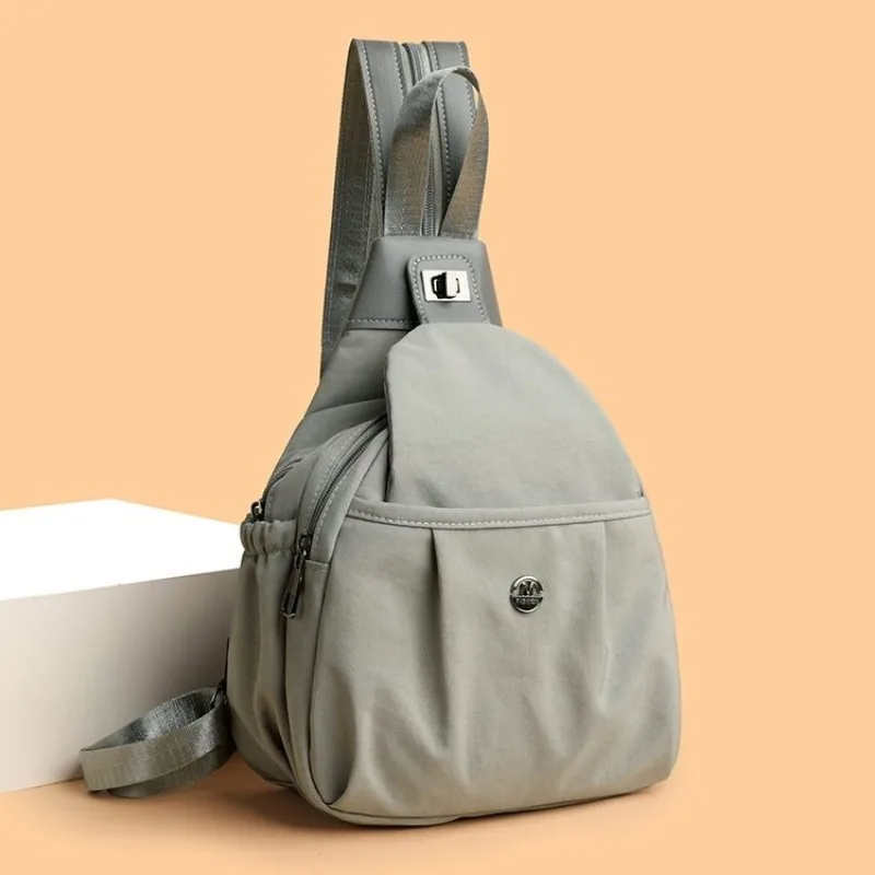 

Voguish One Shoulder Versatile Crossbody Retro Work Travel Stylish Female Bag Suitable During A City Tour