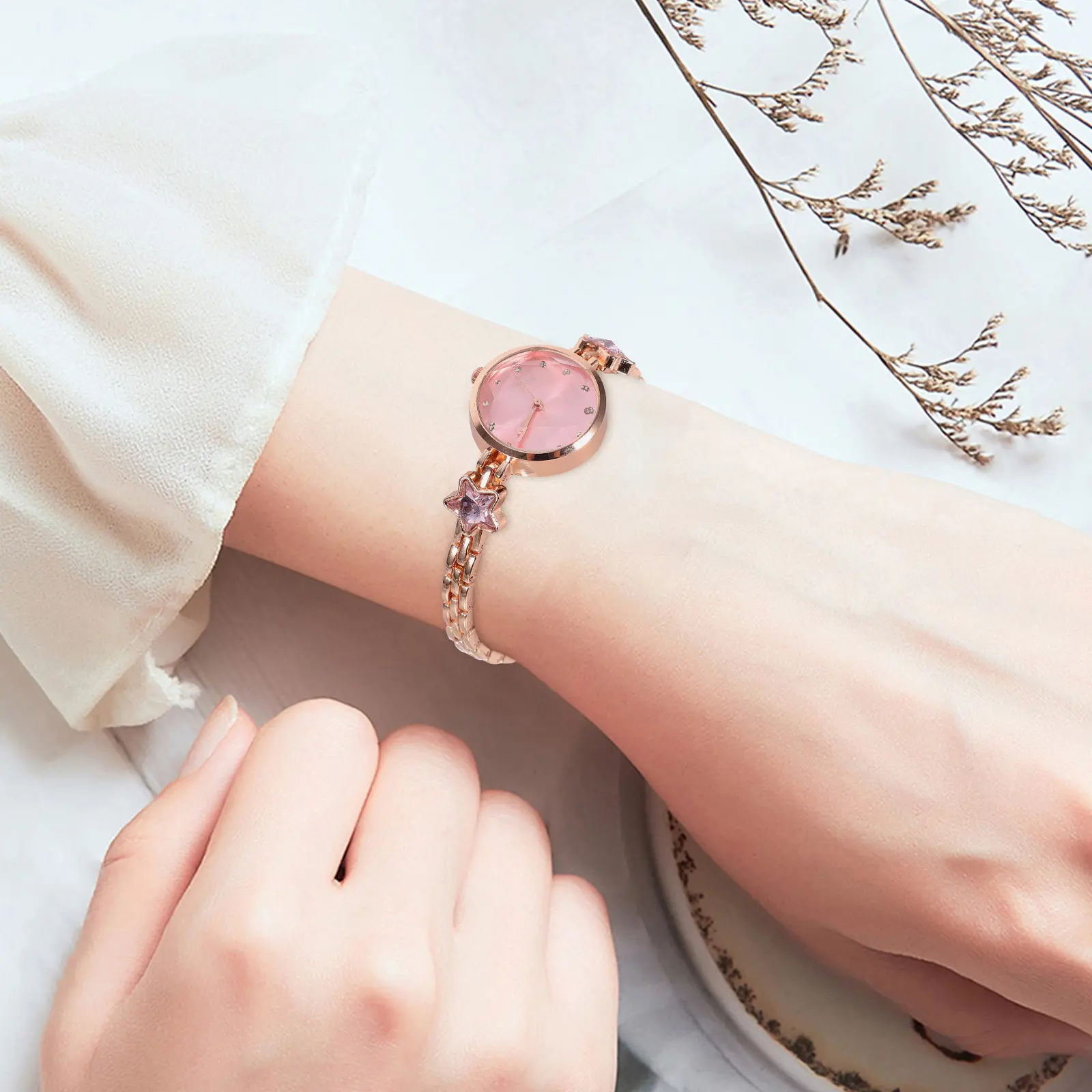 Women Alloy Quartz Watch with Star-Shaped Rhinestone Dial Fashion Chic Delicate Wristwatch for Birthday Gift Waterproof Precise