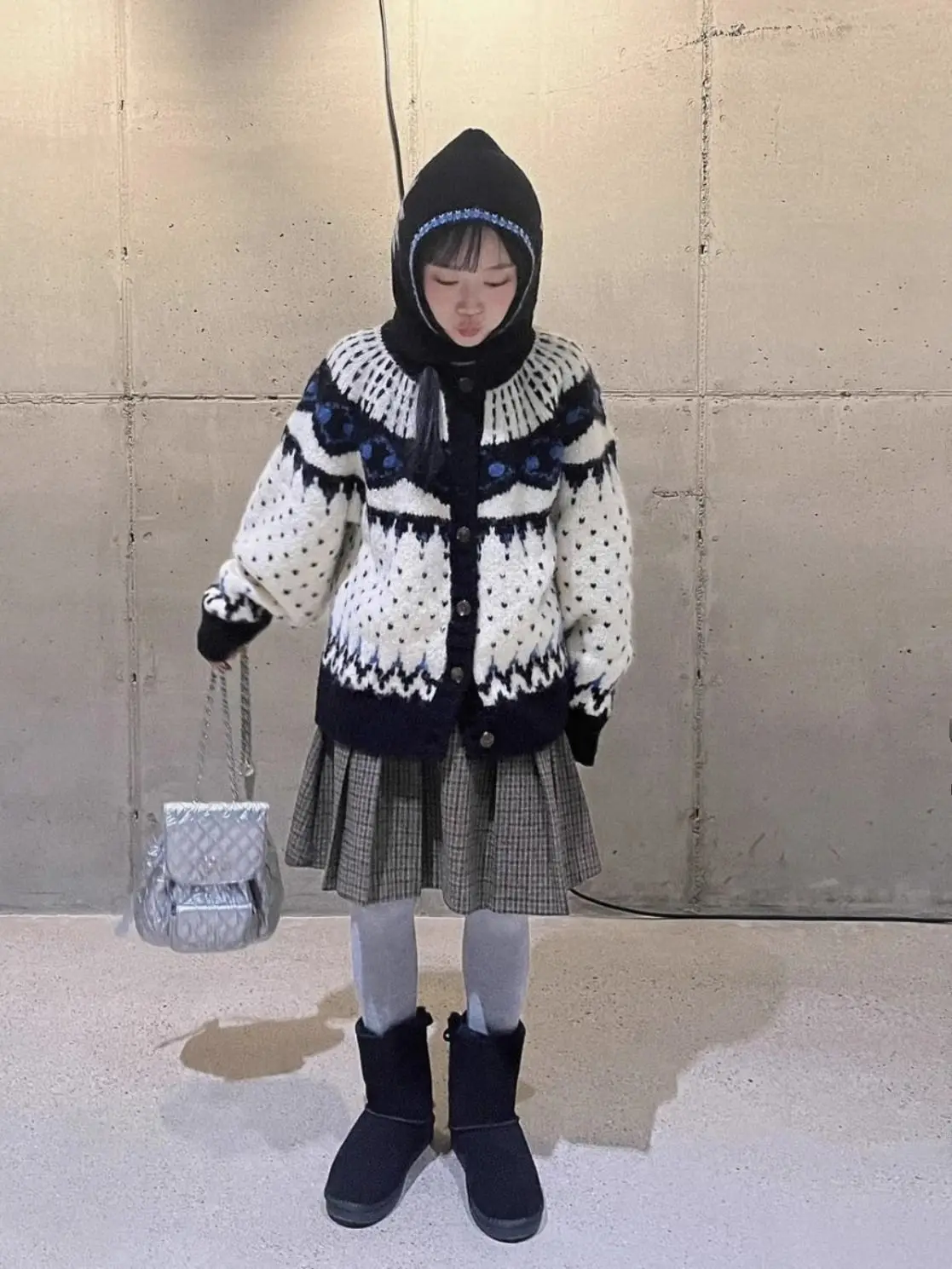 

Gagarich Fel Island жаккардовый толстый женский 2025 дизайн Sense ниша зима новый стиль атмосфера свободный универсальный вязаный свитер