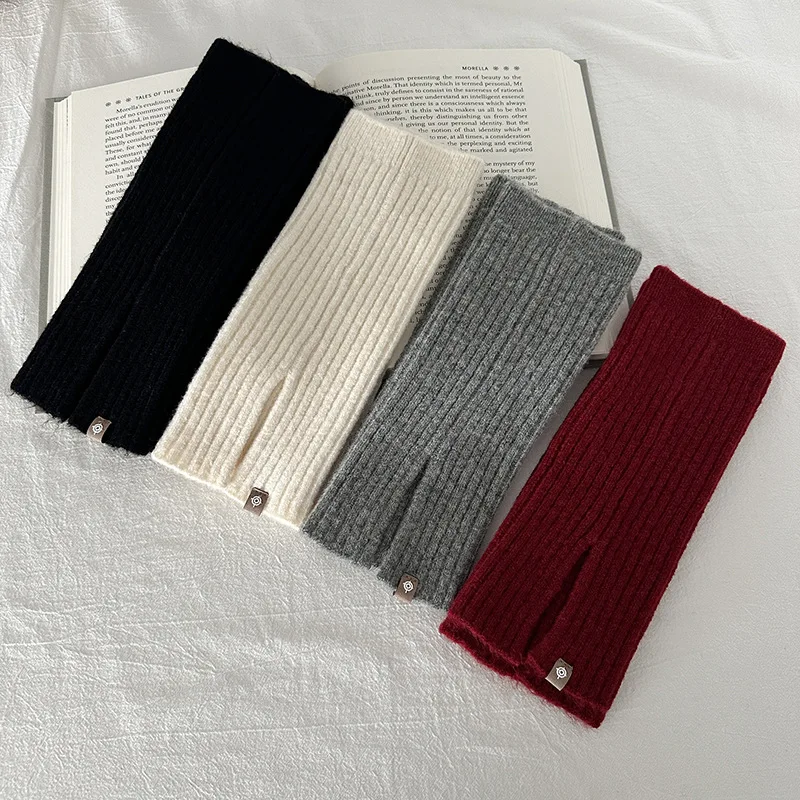 無地カラーの万能着痩せ効果のあるスプリットソックスカバー、春-秋-冬ファッションスタックソックス、無地ニットの暖かいマッチングソックス
