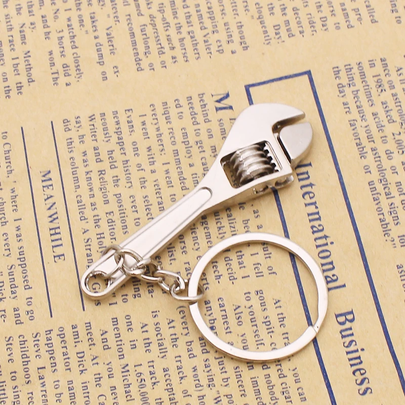 Creative gadget Keychain Personalized tool Keychain chain Screwdriver Wrench Ruler Pliers Hammer