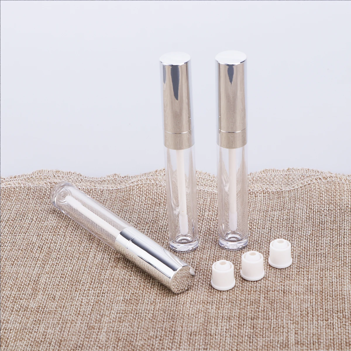 3pcs Lip Gloss Tubes With Wand Bottles Empty Tubes with Wand Mini Portable Travel Makeup Containers for Lip Gloss Toner