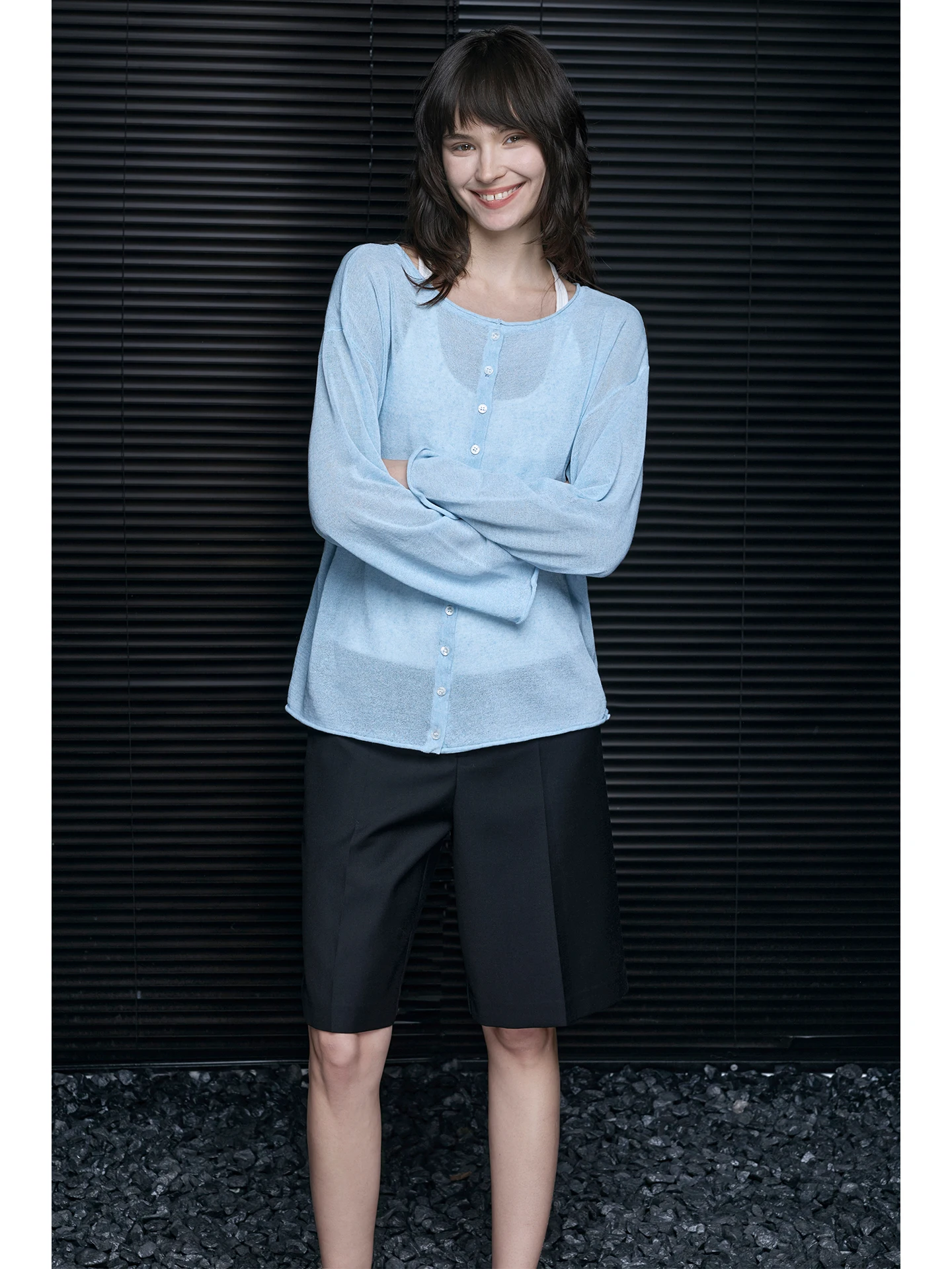 

Уникальный модный синий вязаный кардиган с узором снежинок, женский, весна 2026, новинка, двусторонний, очень красивый, уличный стиль