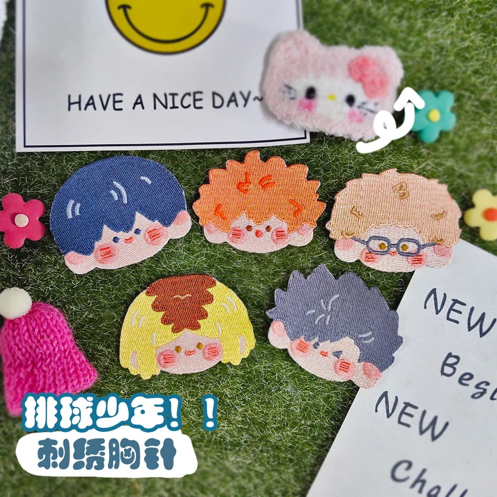 

Anime Haikyuu!! Shoyo Hinata Kei Tsukishima Cosplay Cartoon Embroidery Brooch Embroidered Sticker Breastpin Adorn Xmas Gift