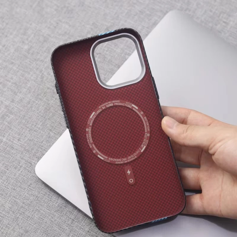 Casing ponsel warna Hit, pelindung tahan guncangan PC keras tekstur serat karbon untuk iPhone 16 15 14 13 Pro Max Plus