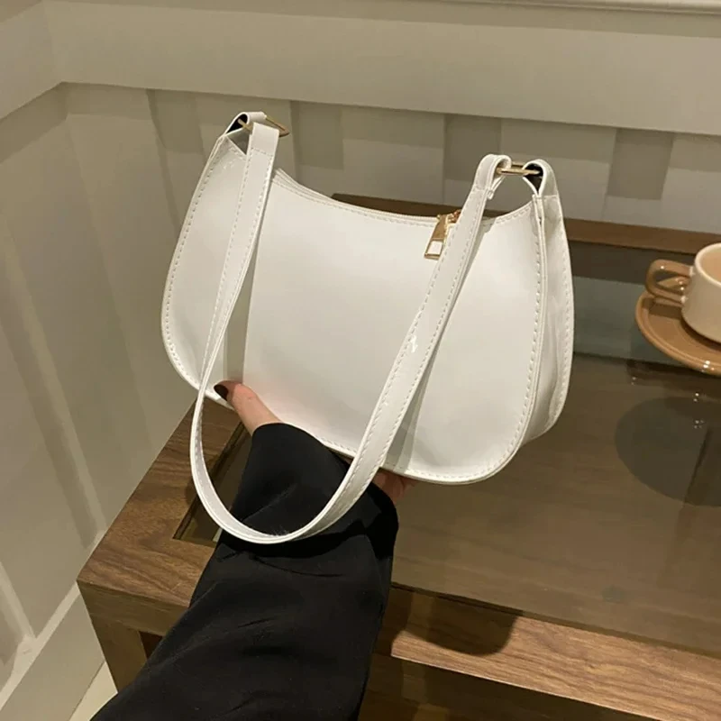

Women's Patent Leather Handbag Versatile Fashion Shoulder Red high-end Bags Girl Zipper Handbag Brand Designer Zipper Handbag