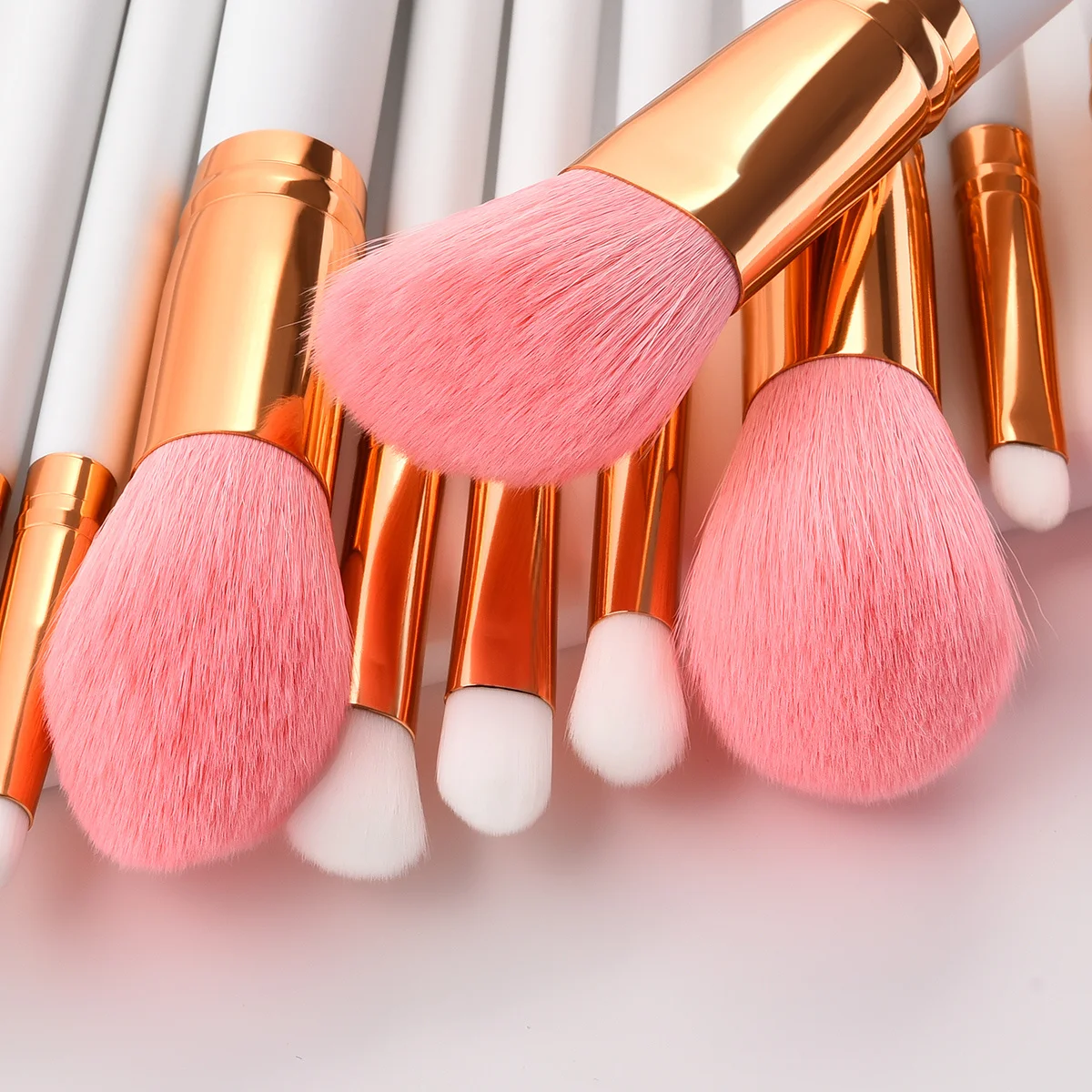 10Pcs Wooden Handle Makeup Brushes Goat Hair Professional Set Face Powder Blush Eye Shadow Concealer Cosmetics