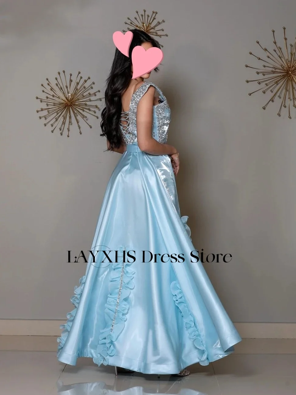 Suknie wieczorowe LAYXHS Luxury z kwadratowym dekoltem, linia A, błyszczące koraliki, odkryte plecy, falbany, suknie balowe na zamówienie فساتين سهرة