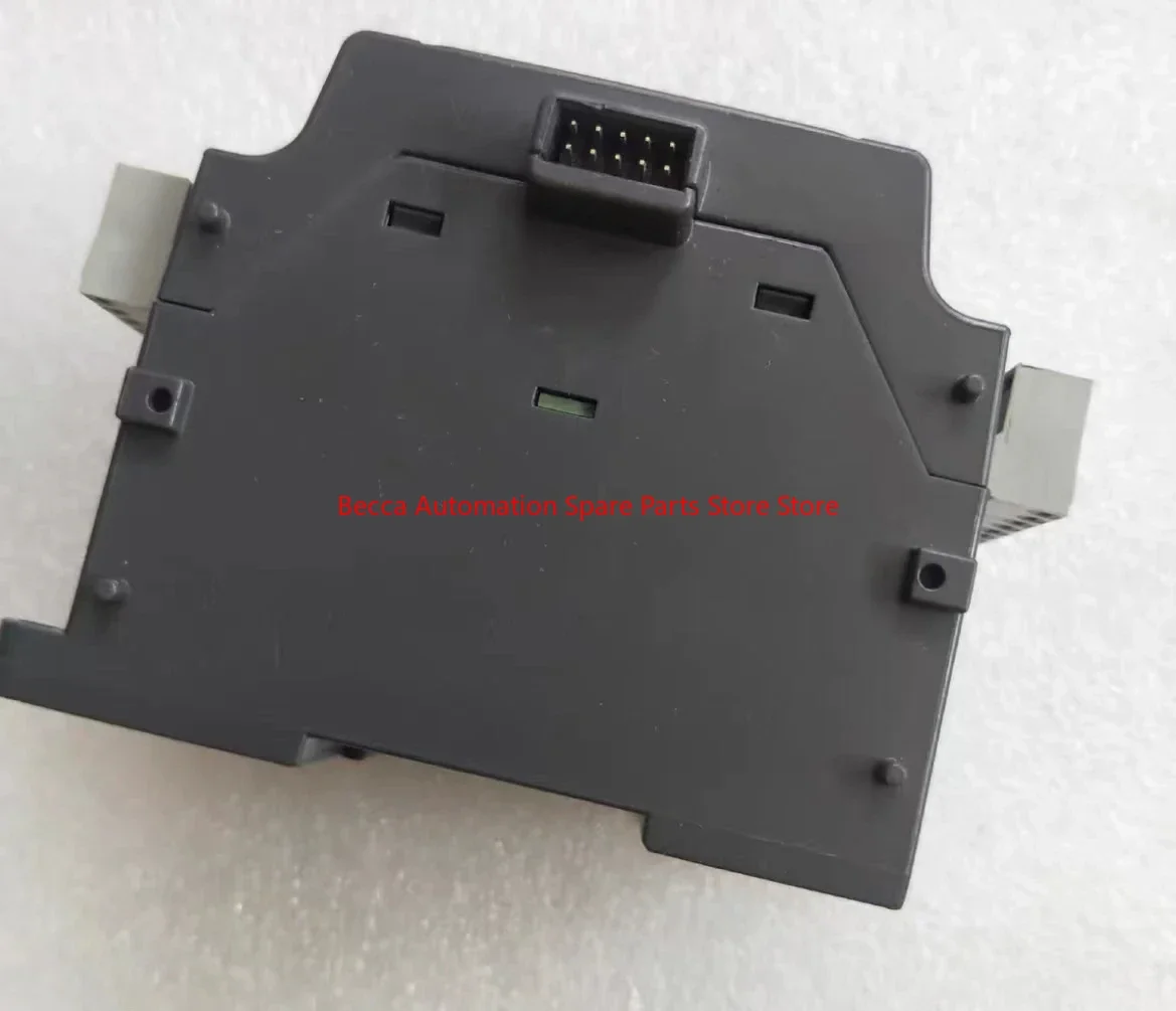 Used PLC module DVP04PT-E2