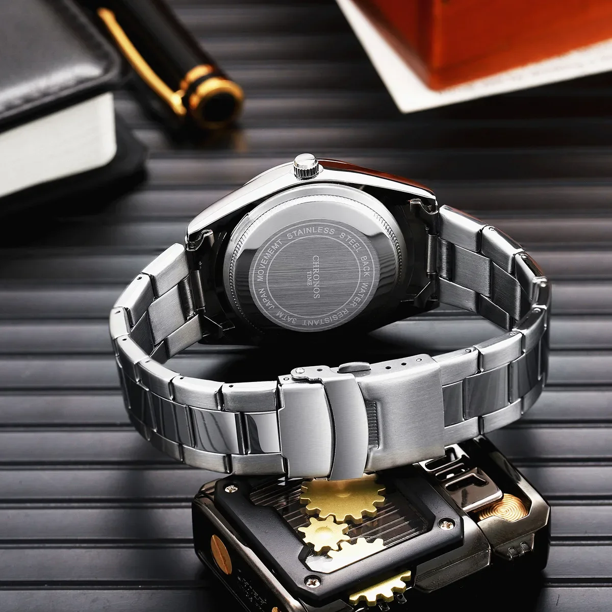 Men's Luxury Quartz Watch with Date Function