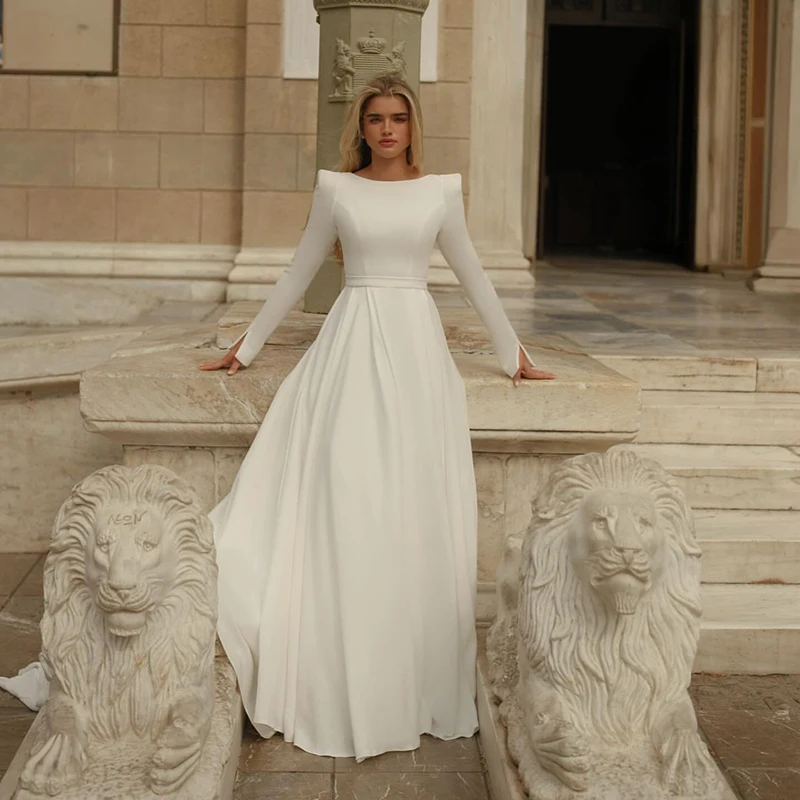 Eightree Sexy A-Linie Satin Brautkleider O-Ausschnitt Langarm Brautkleider Weiße Brautkleider Maßgeschneidert nach Maß Kleider