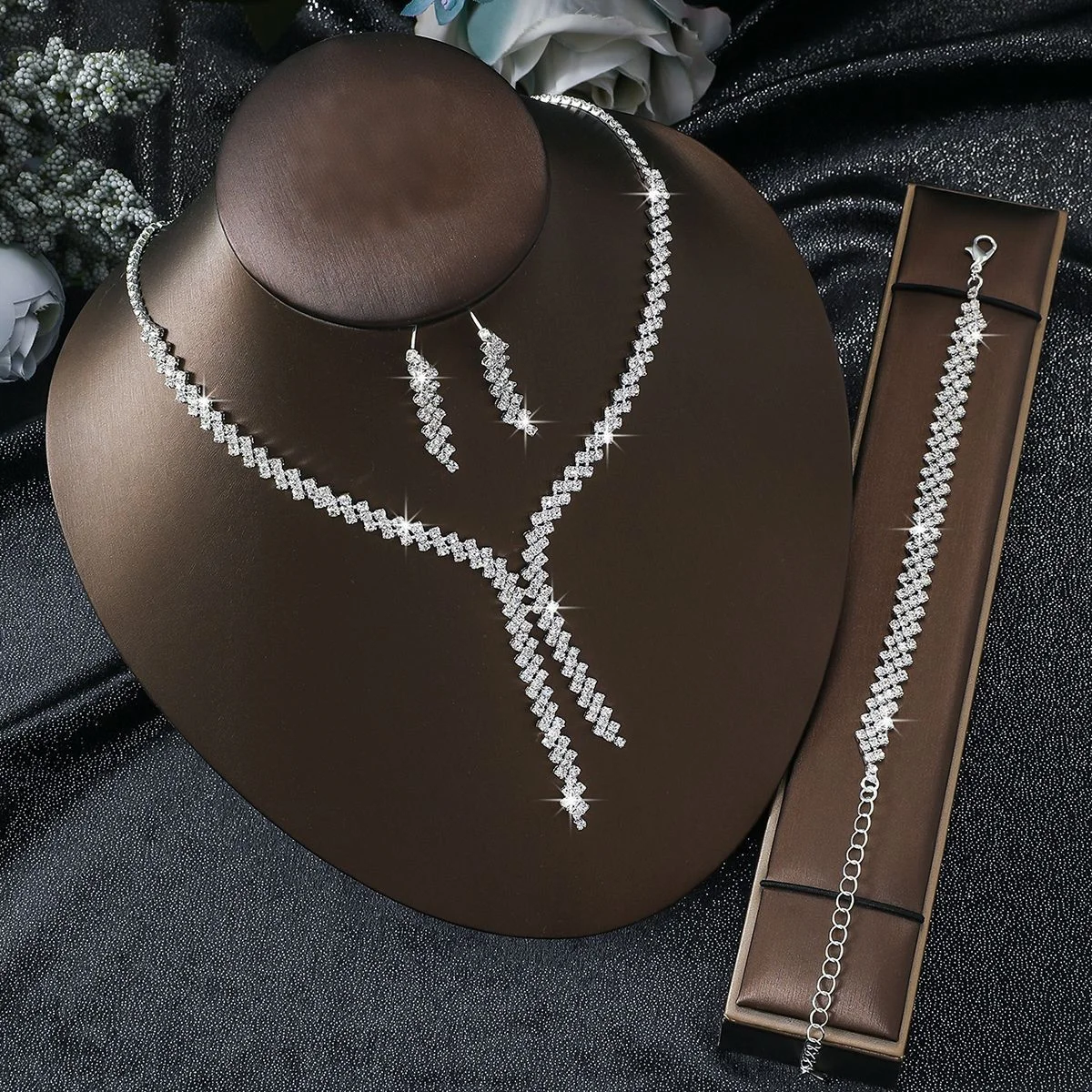 

Роскошный квадратный комплект украшений из хрусталя для женщин: Y-образное колье-лариат, серьги-подвески и браслет, подарок для невесты на свадьбу или вечеринку