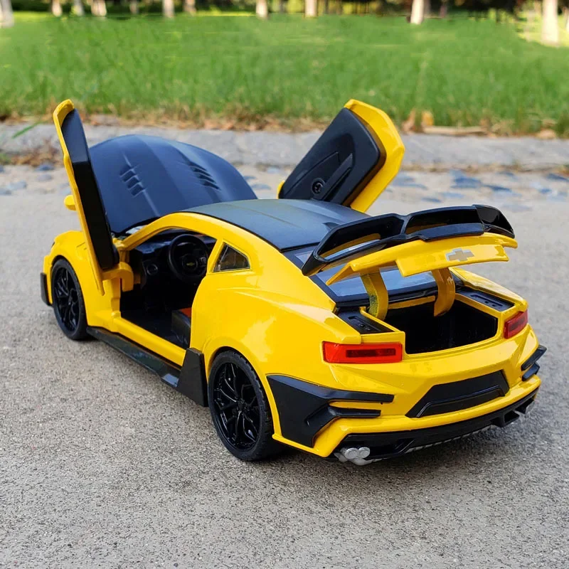 1:24 Chevrolet Camaro Alloy Sports Car Model Diecast Metal Vehicles Model Simulation Sound Light Collection Kids Toy Gift F261