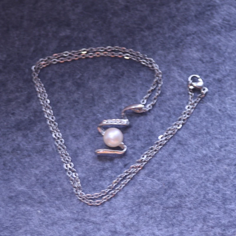 Natural Pink Pearl Twist Pendant Necklace Jewelry