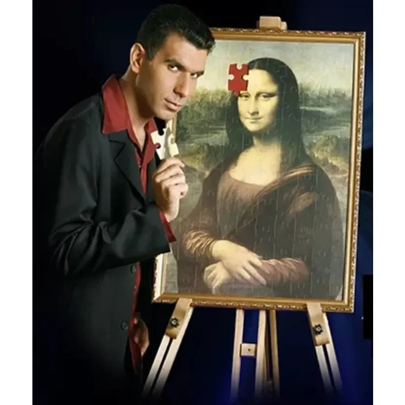 

Mona Lisa 2 by Sagiv Levy Puzzle Photo Frame/Deluxe Props Gimmicks Card Magie Comedy Magic Ticks Mentalism Magician Toys Fun