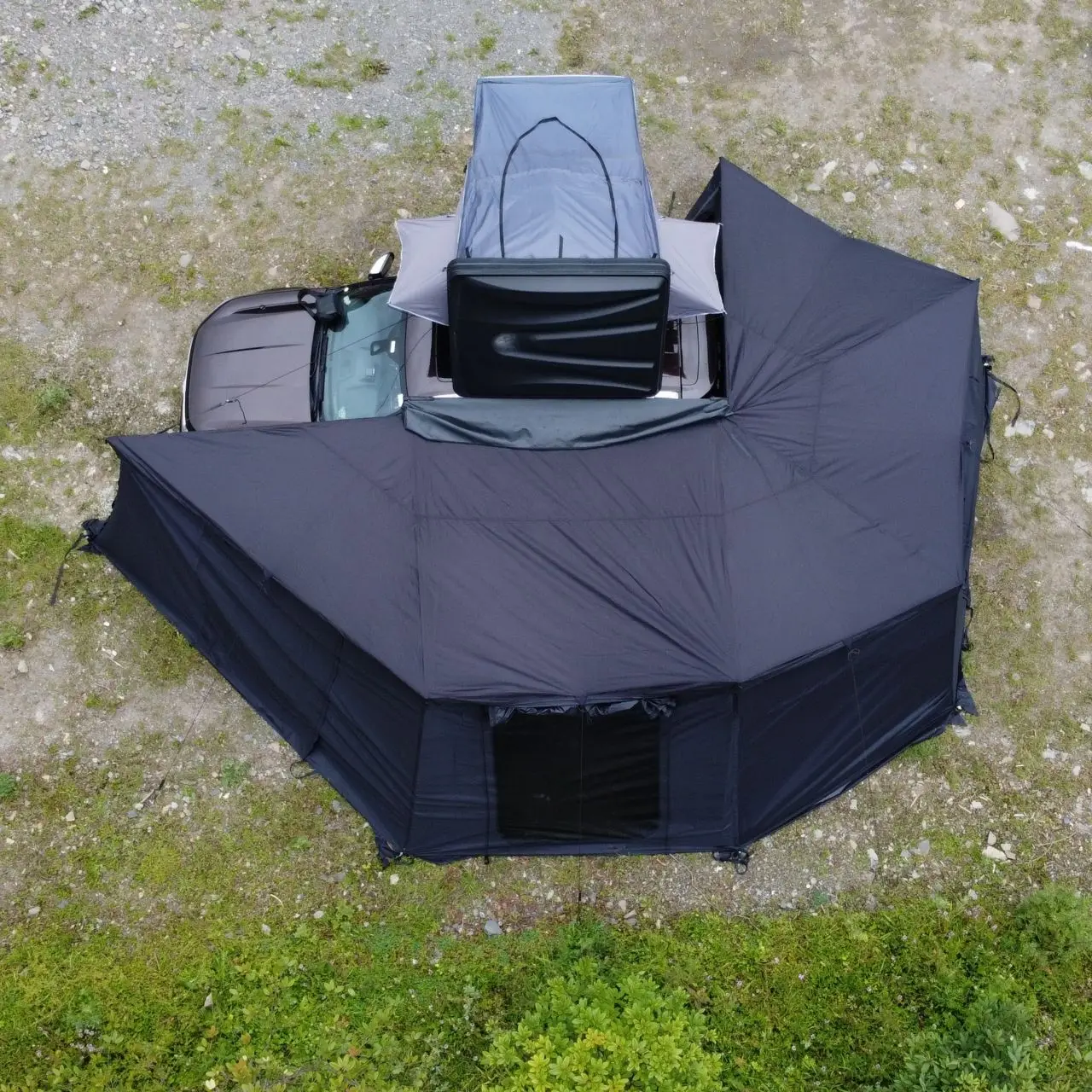 

360 Degree Extended Car Side Tent Large Oxford Fabric RainProof SunProof Legless FanShaped Canopy Side Camping with LED Strip