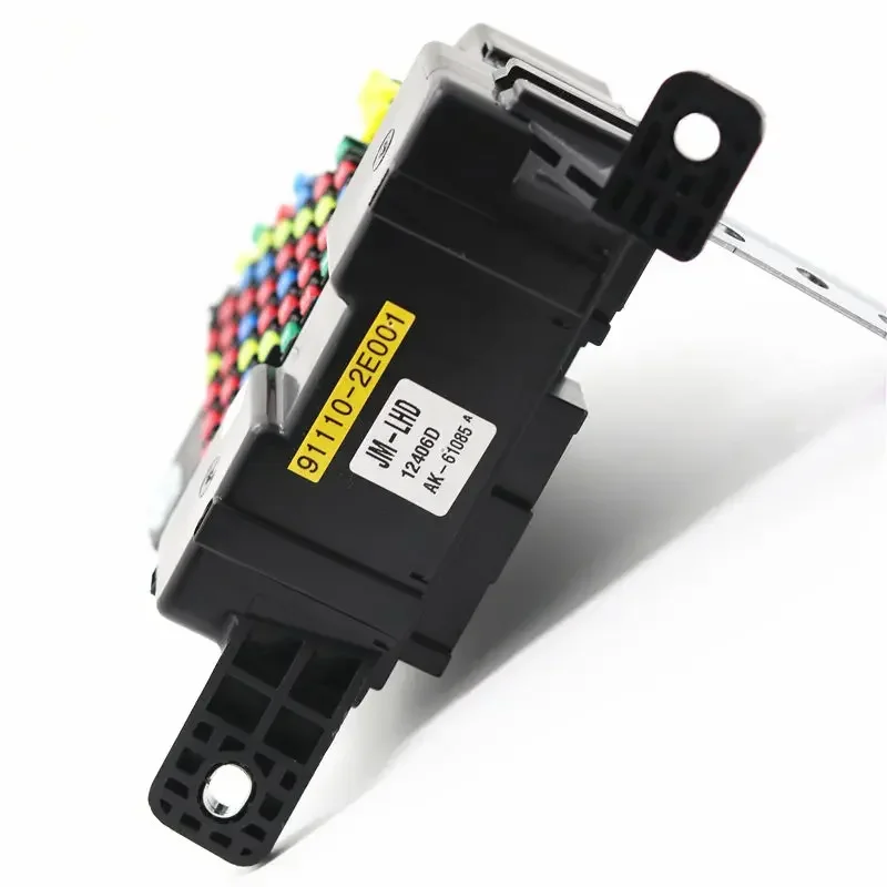 

911102e001 fuse box for Hyundai Tucson 911102E001 2.0CRDi