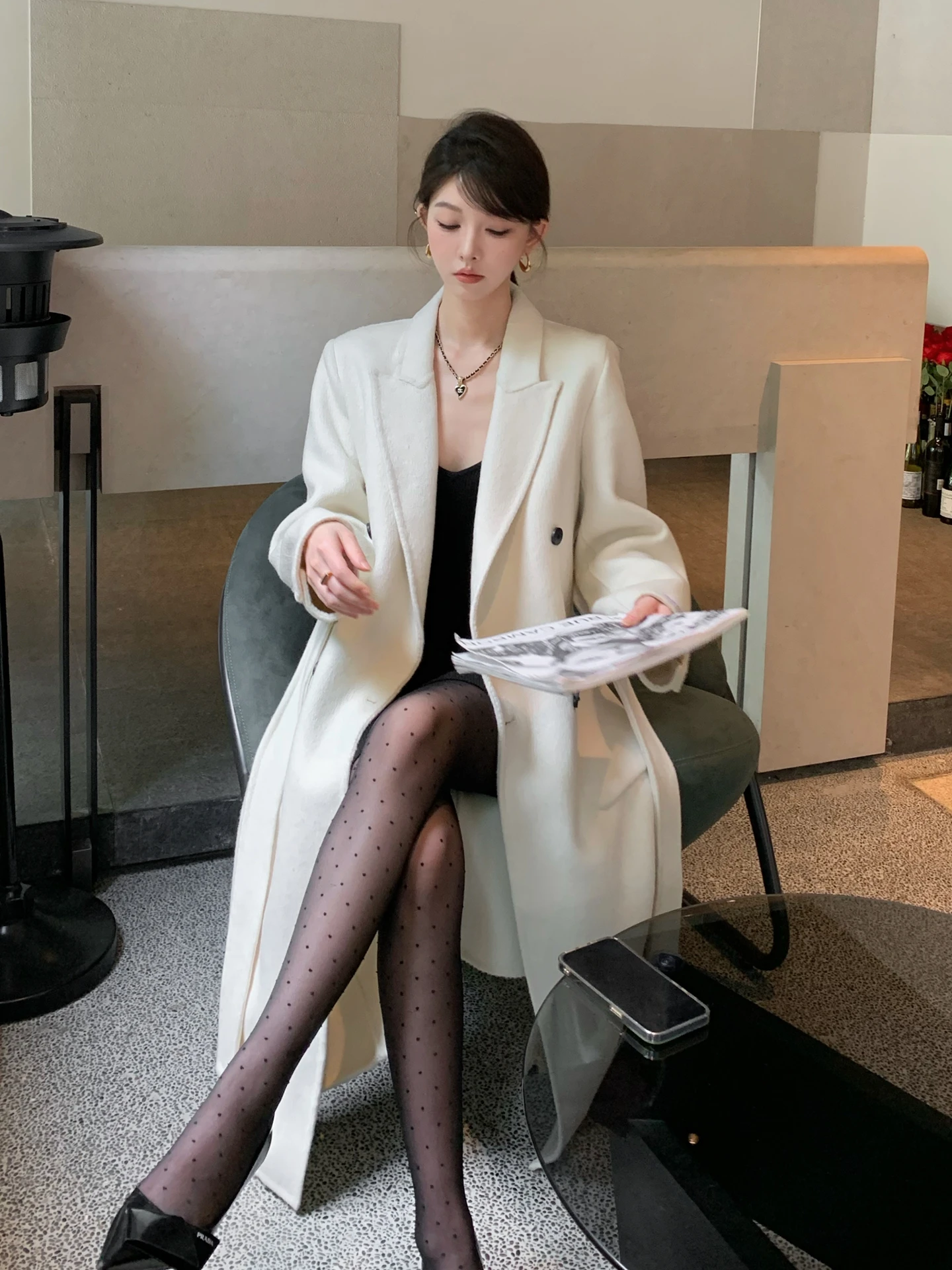 

White Woolen Coat Women's oulder Level Hepburn Sle Double-Faced Tweed Mid-Length Wool Suiting Winter Outerwear