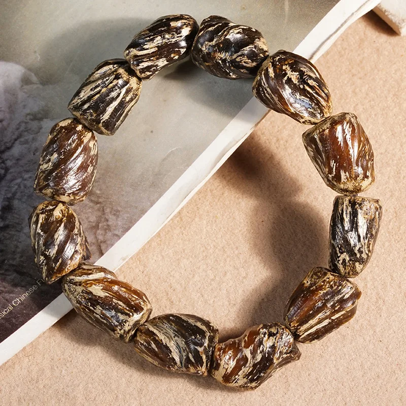 

Vietnam Nha Trang Jadeized Insect Leak Agarwood Old Material Buddhist Beads Bracelets