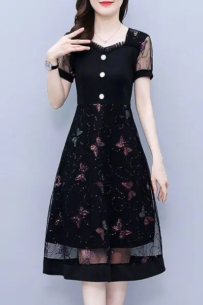 

Women's New Fashionable Round Neck Button Printed Slim Mesh Casual Short-sleeved Dresses