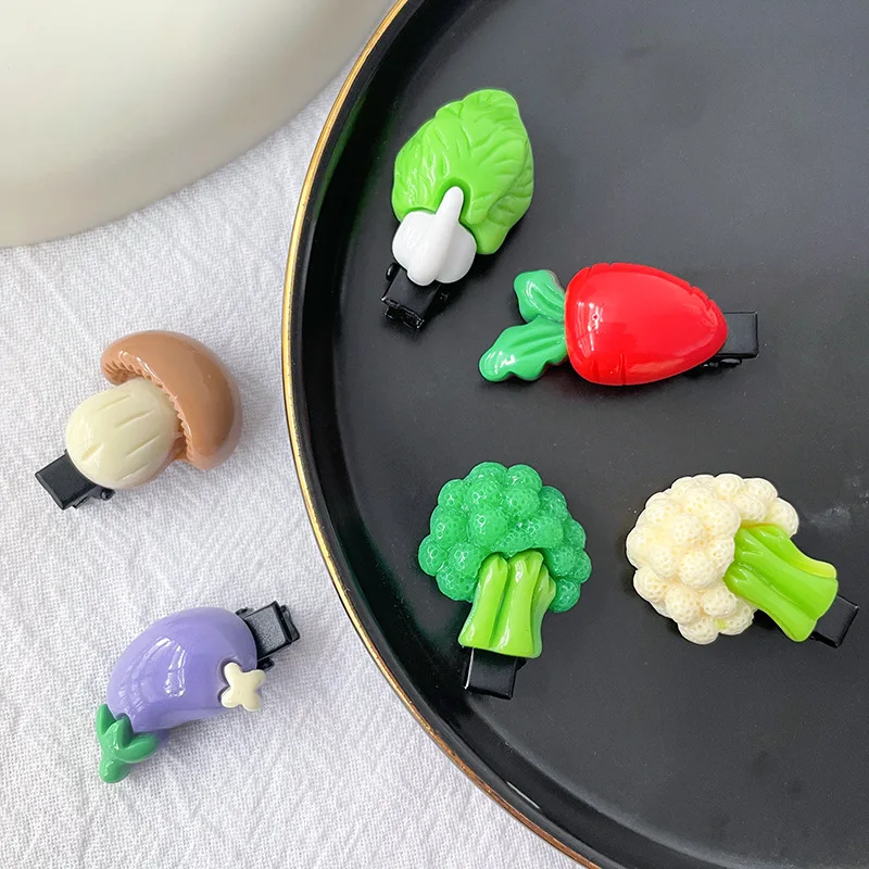 

Новинка 2025, реалистичные забавные заколки для волос с овощами, милая челка, забавные зажимы, передняя сторона, детские заколки для волос в виде утконоса, женские аксессуары для волос