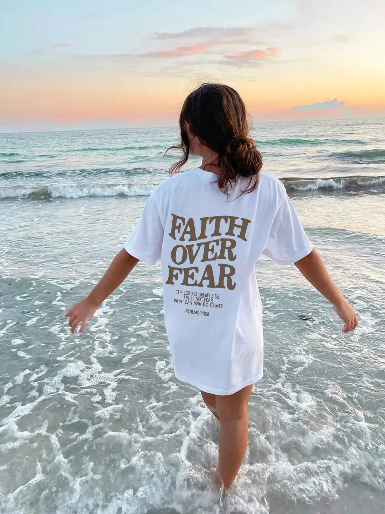 Camisetas de mujer con estampado de letras Trendy Faith Over Fear, ropa transpirable, camisetas de verano para la calle, ropa informal de gran tamaño