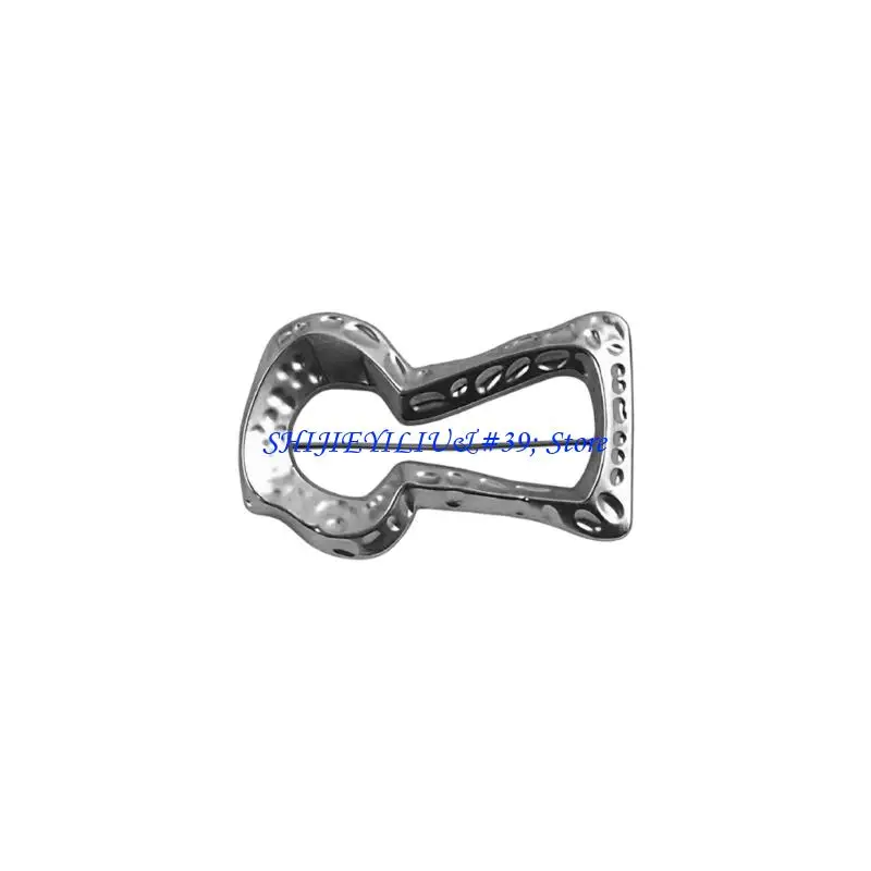 E21F Elegant Pin With Contemporary Great For Adding Styles To Any Wardrobe