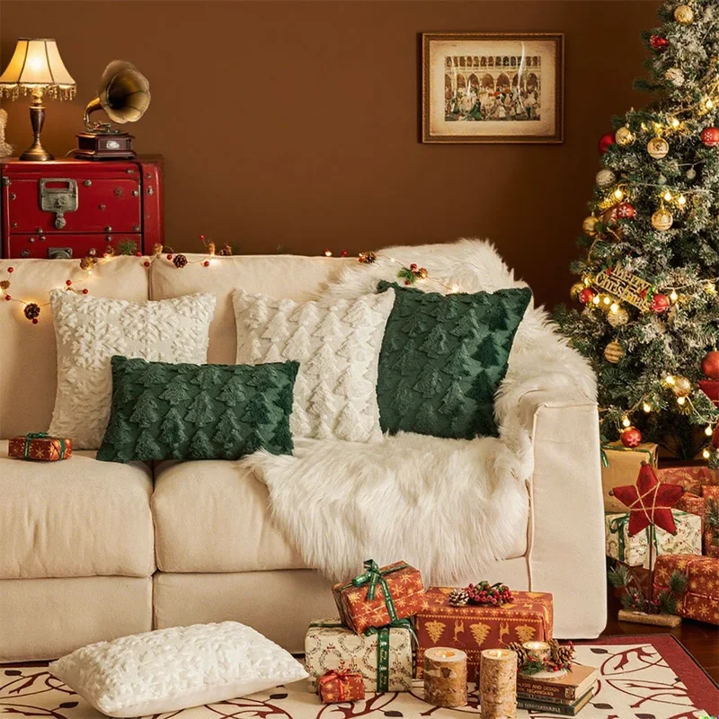 Soft Faux Fur Christmas Pillow Cover Festive Jacquard Cushion Case Perfect for Winter Home Living Room and Holiday Celebration
