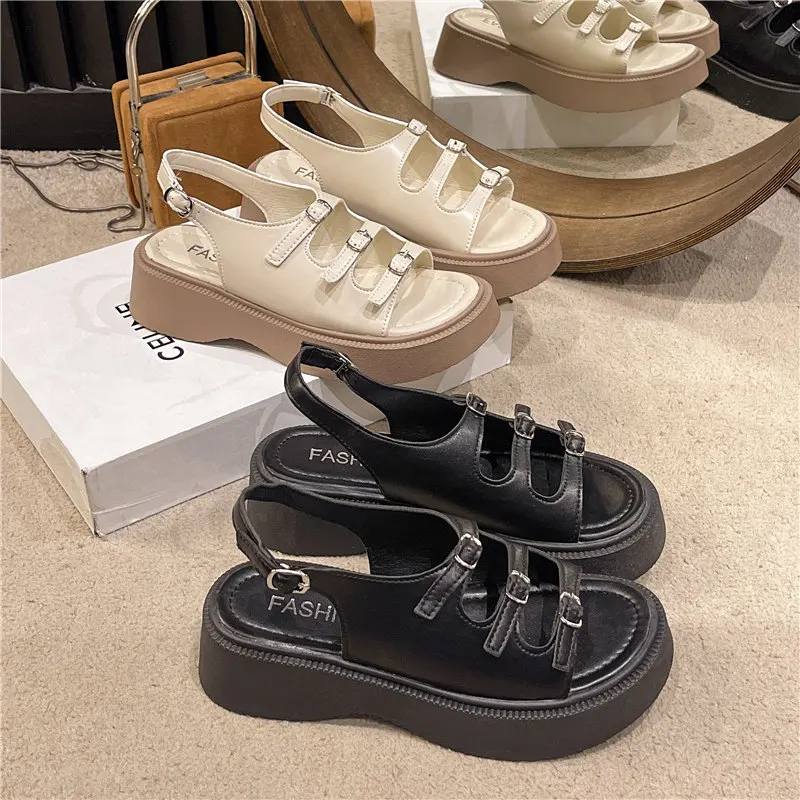 2024 Summer Luxury Sandals Clogs With Heel Comfort Shoes for Women All-Match Fashion Thick Outside Girls New Beach Gladiator Rom