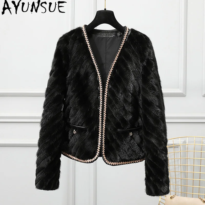 معاطف فرو المنك من AYUNSUE للنساء 2025 معطف فرو أسود معطف نسائي شتوي ملابس أنيقة للسيدات جودة عالية Pelzmantel Damen