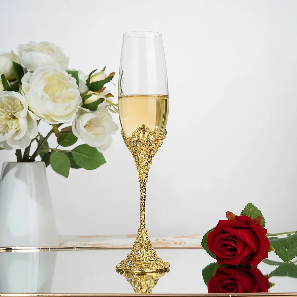 Wedding Glasses Metal Base With Crystal Stones Fashion Champagne Flute Set for Couples Engagement Wedding House Warming Gift