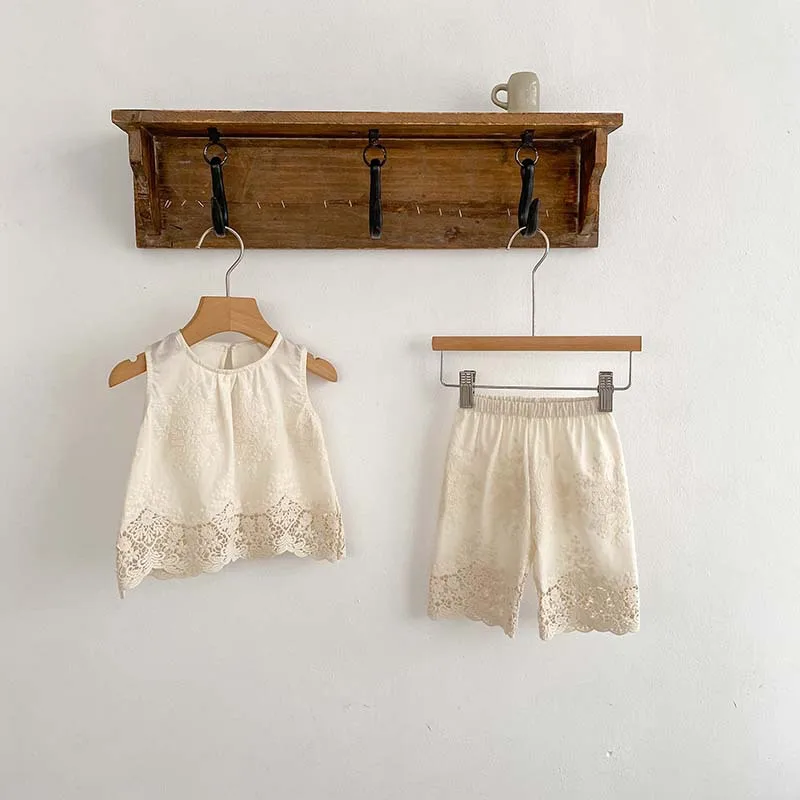 2PCS/Set New Summer Baby Clothes Set Infant Cute Lace Vest +Pants Girls Embroidered Flowers Outfit