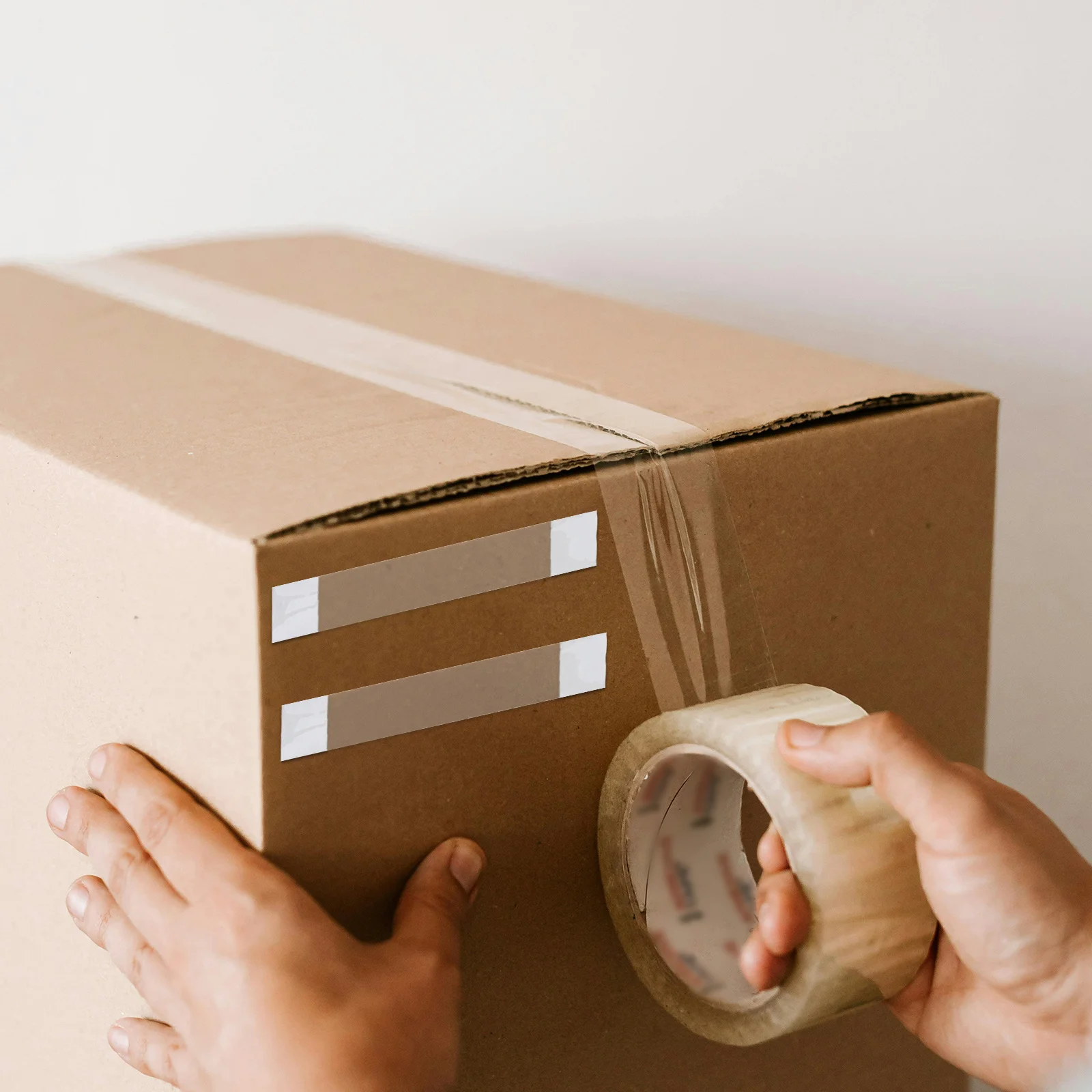 

300 шт. клейкие полоски для ценников, прозрачные пластиковые держатели для знаков, розничный дисплей, сильная липкость, легкий вес