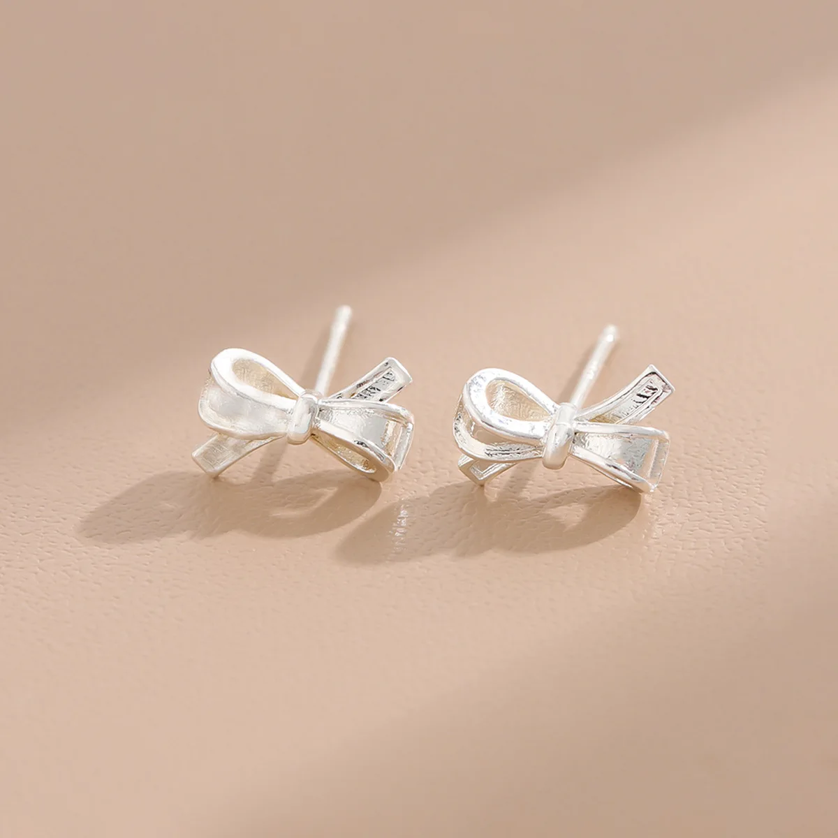 Pendientes coreanos exquisitos de mariposa para mujer, aretes cristal brillante circón, versátil, corazón amor, joyería