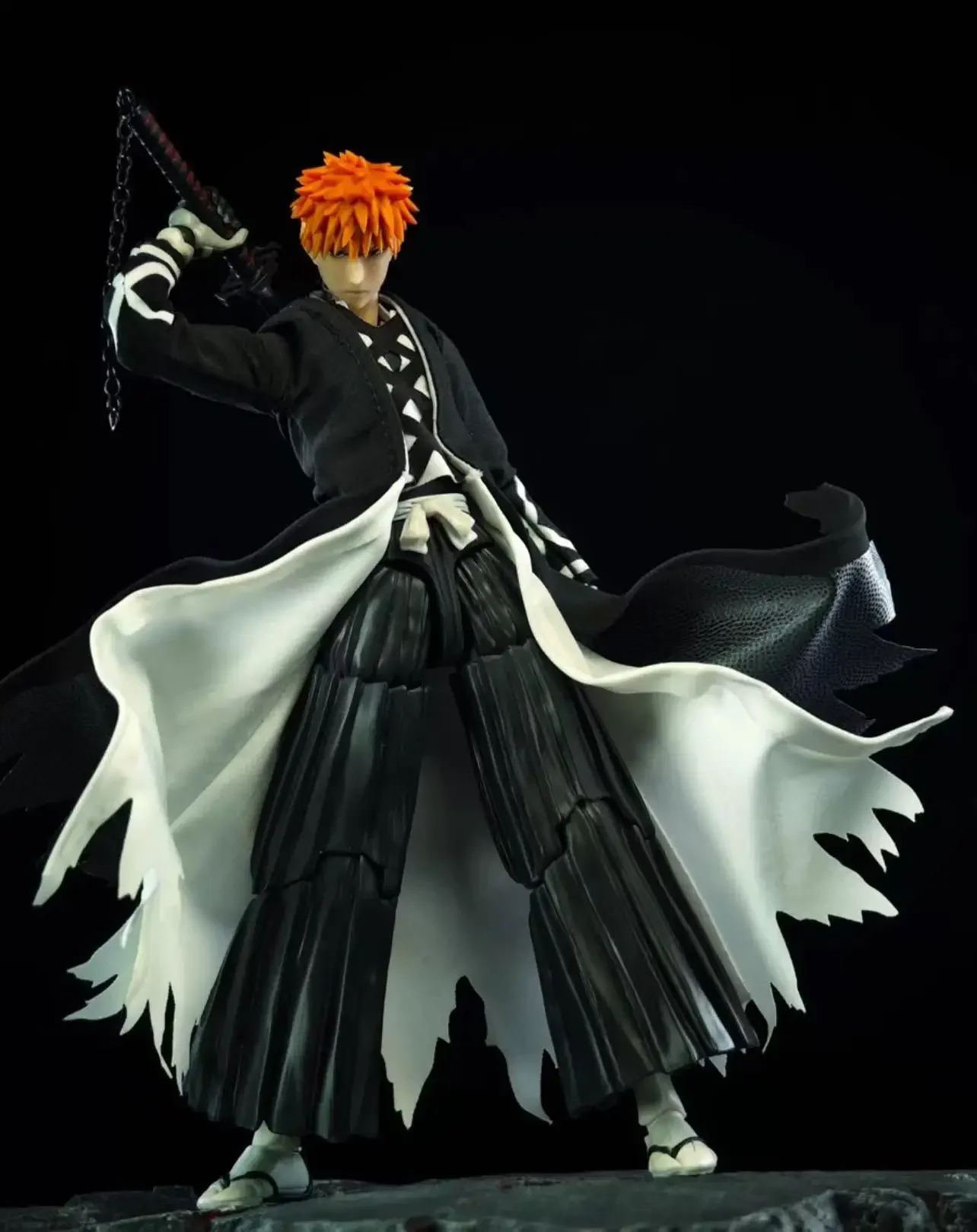 Handmade Shf Kurosaki Ichigo Handmade Clothes Overcoat Built In Iron Wire for Styling Suitable for 1/12 Movable Humanoid Toy