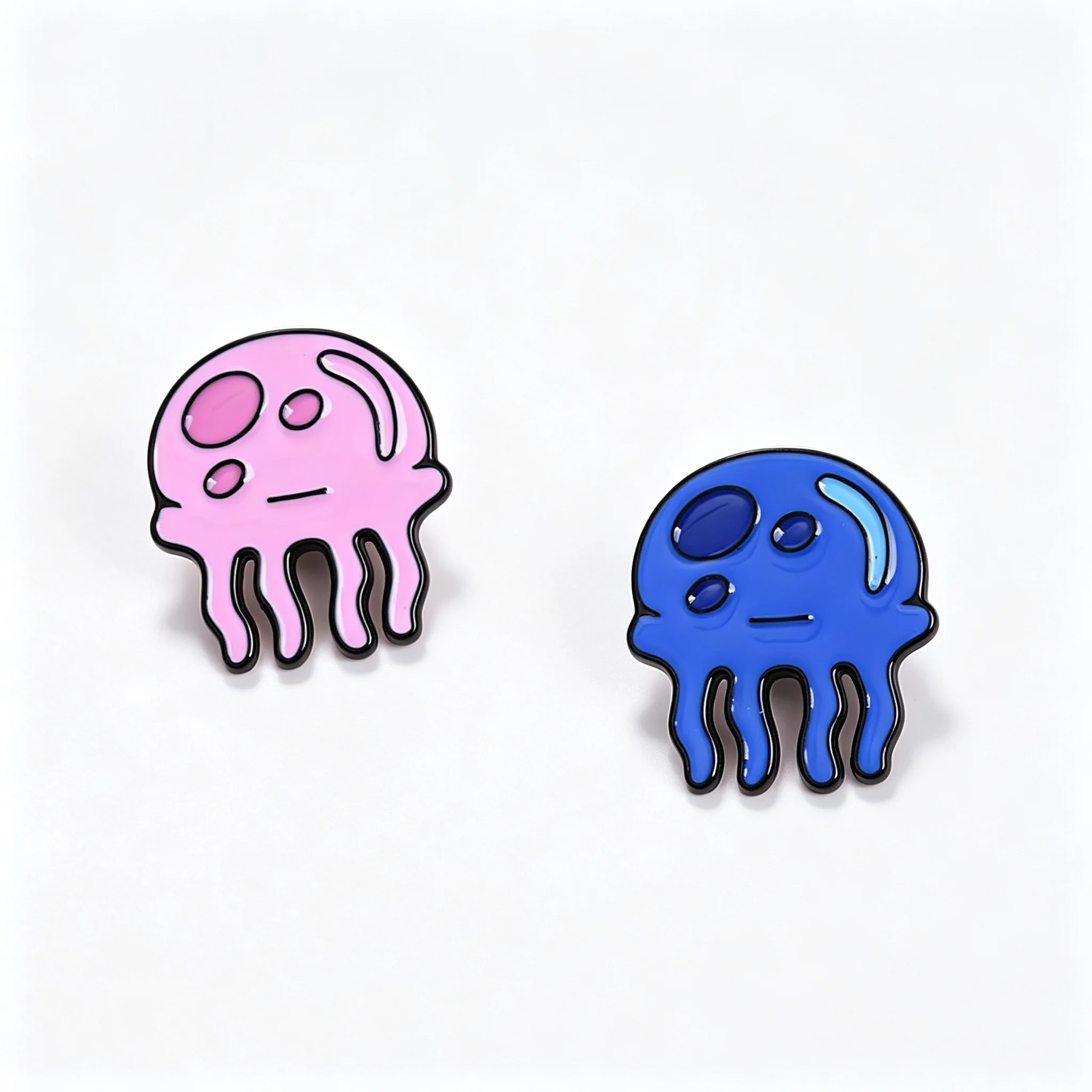 Cute Jellyfish Enamel Pin Cartoon Blue Pink Jellyfish Metal Brooch Backpack Shirt Lapel Badge Ocean Animal Decor Gift