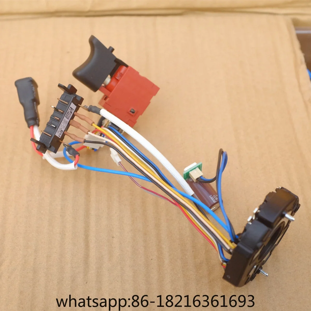 

AR61-R06 Мощный бесщеточный переключатель скорости привода электроинструмента