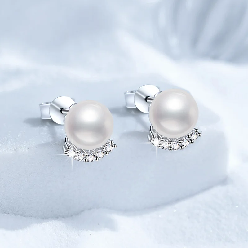 Platinum PT950 18K Gold Earrings with 0.15carat Moissanite Earrings, Freshwater Pearl Earrings, D-color Moissanite Earrings