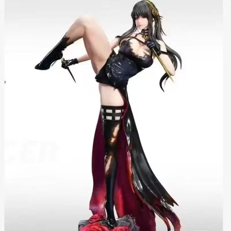 Spyxfamily Yor Forger Anime Action Figure - Pretty Girl Battle Posture Computer Ornament Collectible Toy for Boys Birthday Gifts