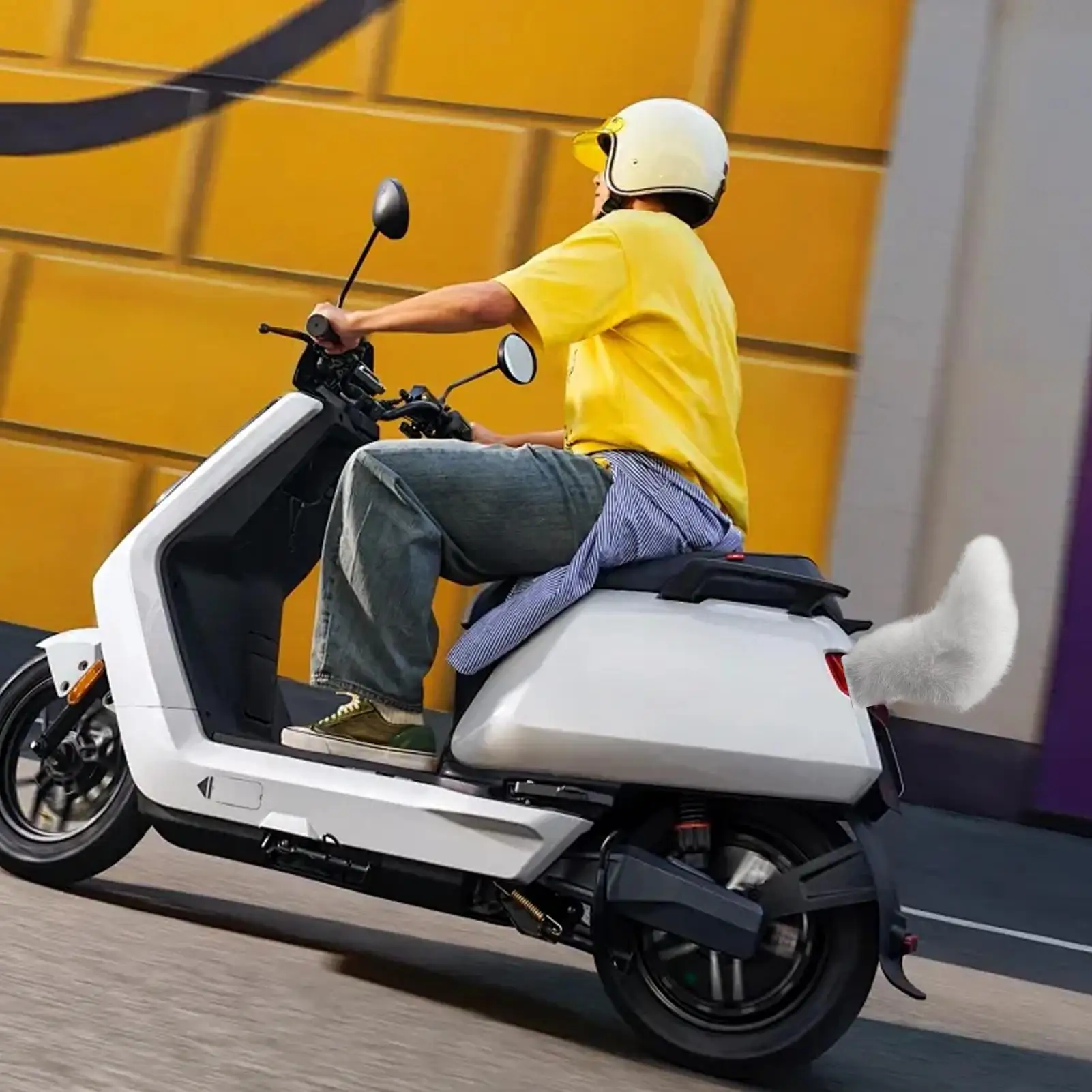 Ornamento de Pelúcia com Controle Remoto em Formato de Cauda de Animal para Motocicleta, Balanço Ajustável para Decoração de Scooter e Bicicleta, Aces