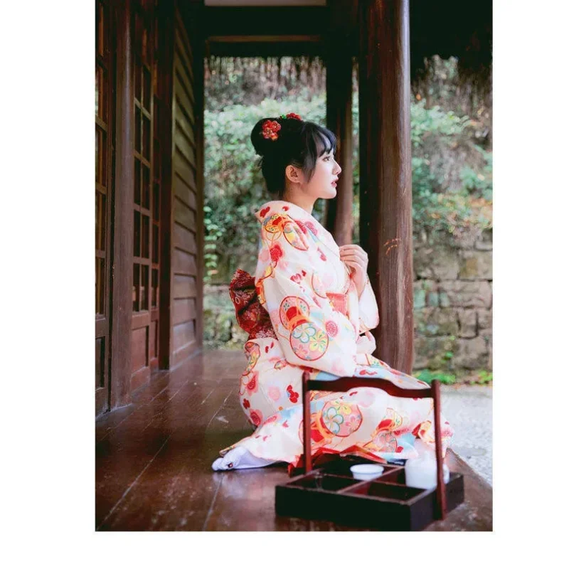 Kimono Jepang tradisional dengan gaun motif bunga, pakaian wanita, Geisha, Set Kimono Jepang