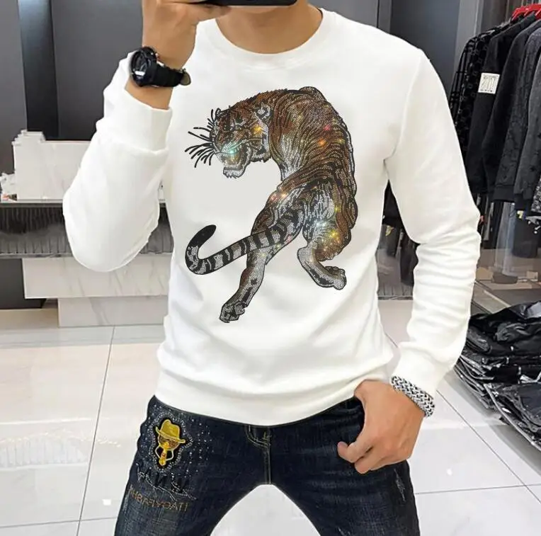 

Rhinestones Men Anime Graphic Sweatshirts Casual Streetwear Hot drill hoodies Men's Clothing