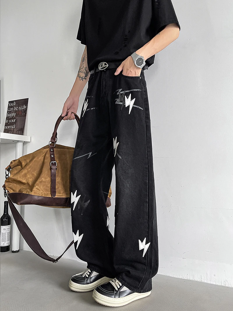 

Мужские джинсы American Sle Lightning с вышивкой, летние, новая трендовая модель, свободные прямые брюки, длинные, в стиле крутой уличной моды, расклешенные брюки