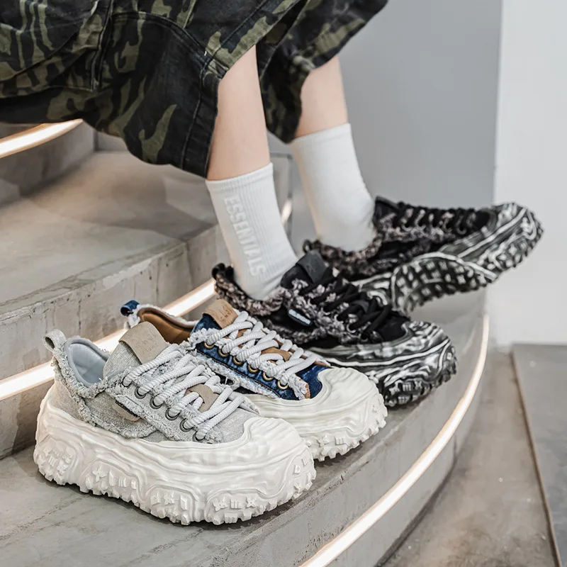 

Men Thick Soled Shoes New Niche Canvas Casual Shoes Fashion Height Increasing Comfortable Non slip Lace-up Chunky sneakers