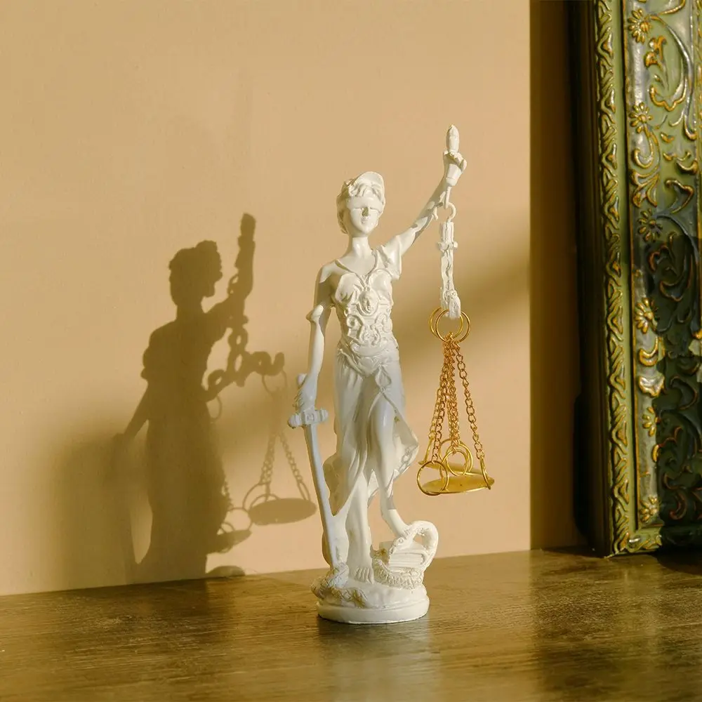 European Antique Goddess Of Justice Statue Fair Angel Figure Retro Justice Scale Decoration Home