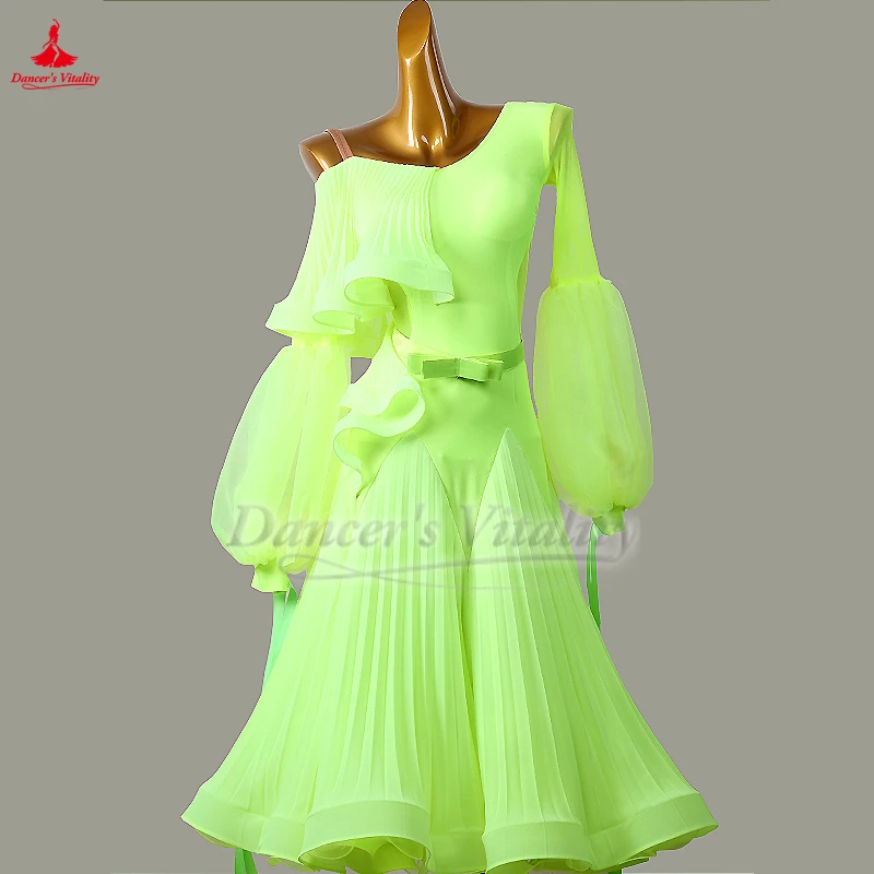 The New Style Socia… - image